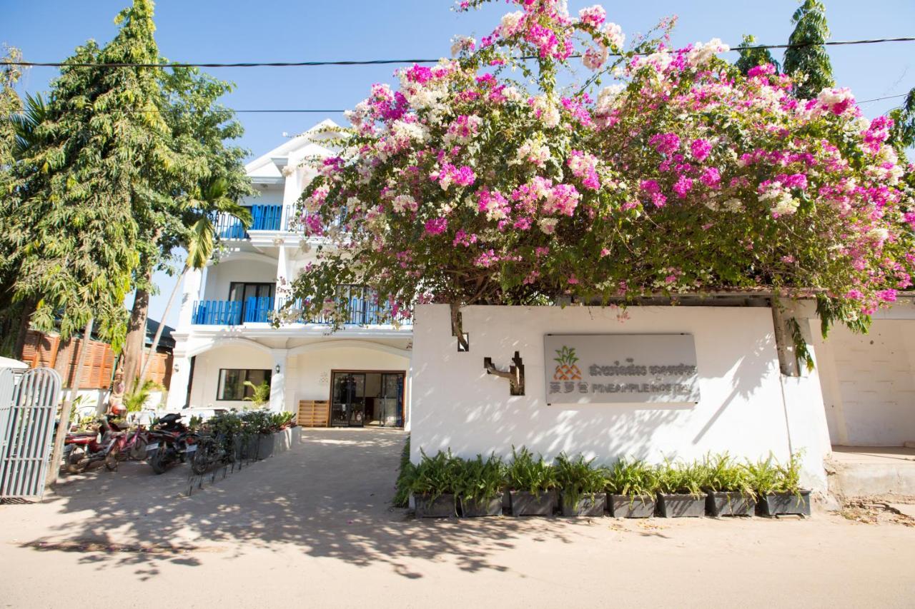 Pineapple Hostel Ciudad de Siem Riep Exterior foto